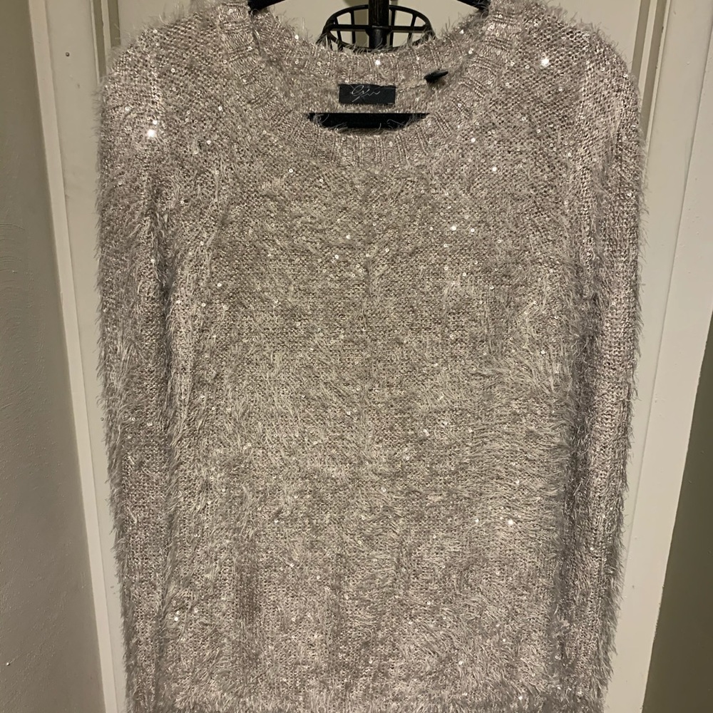 ❣️ glittery/sequence cream sweater